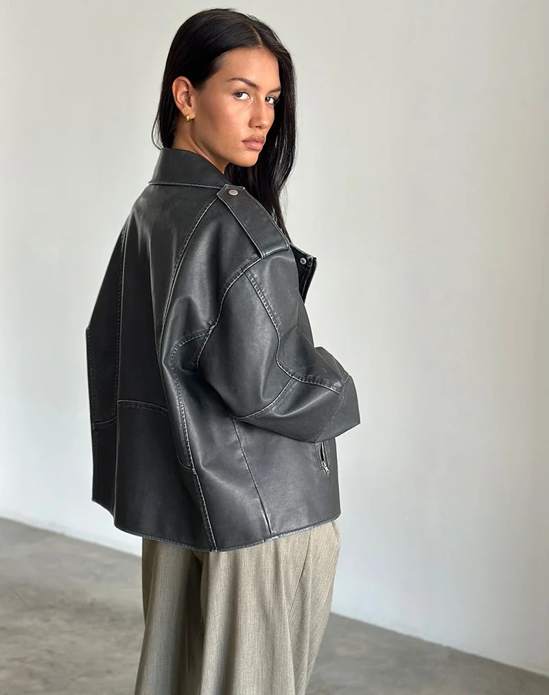 Zebbie Distressed PU Biker Jacke in Schwarz