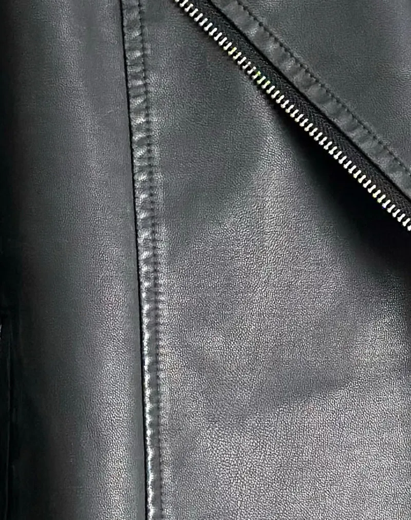 Zebbie Distressed PU Biker Jacke in Schwarz