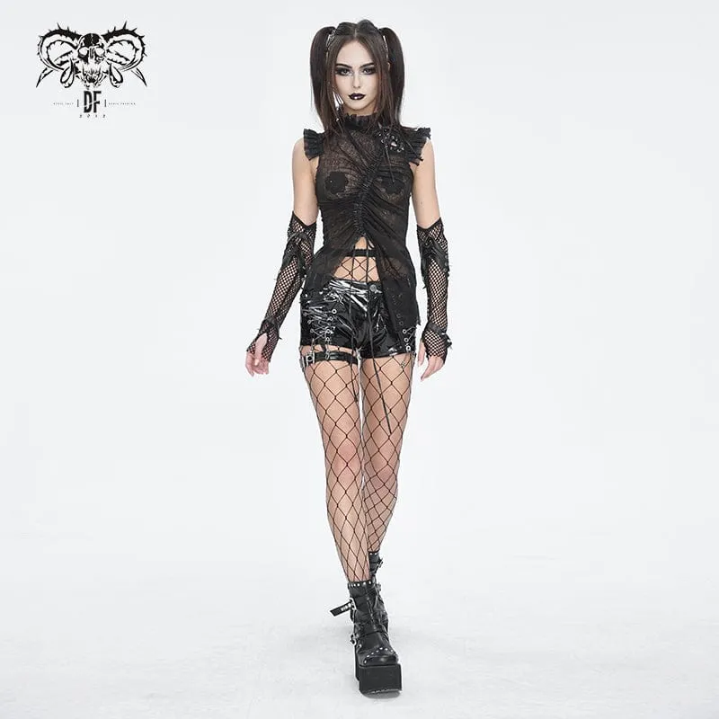 Damen-Shorts aus Kunstleder mit Punk-Kette und Schnalle