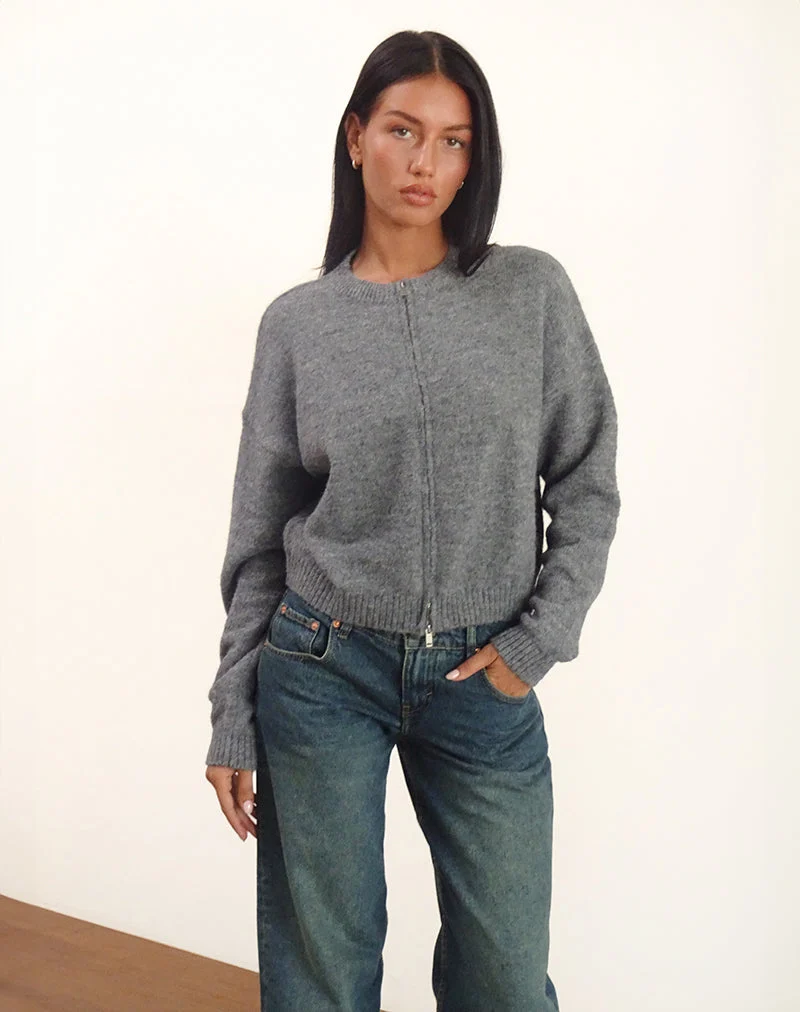 Maira Jacke mit durchgehendem Reißverschluss, grau gestrickt