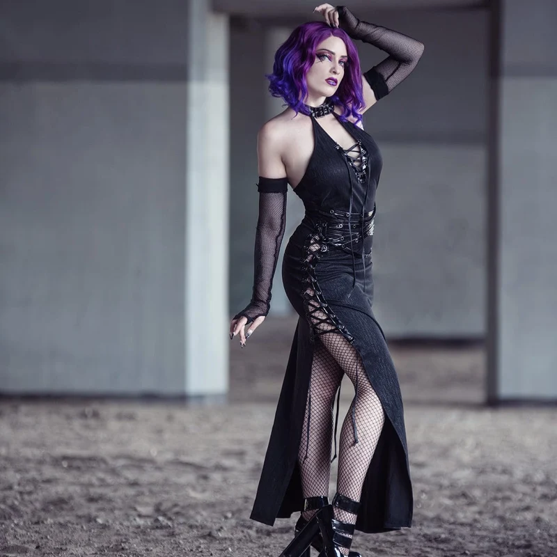 Damen Gothic-Neckholder-Kleid mit seitlichem Schlitz und Trägern