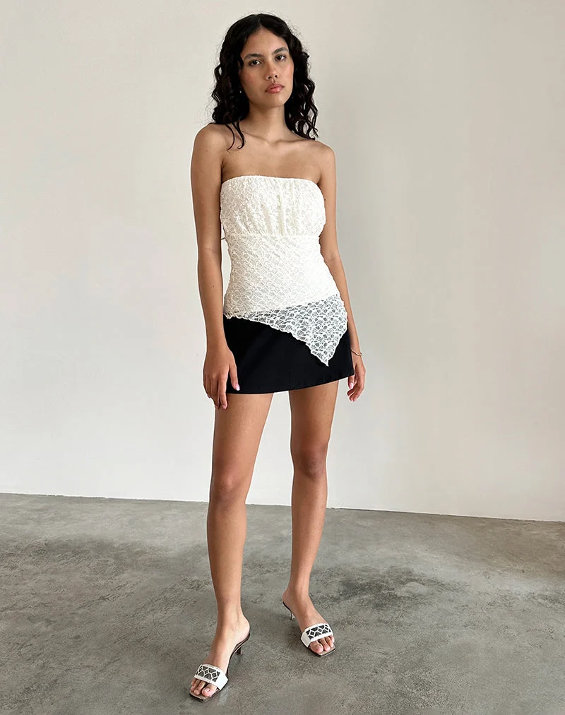 Wuni Longline Bandeau-Top aus Spitze in Elfenbein