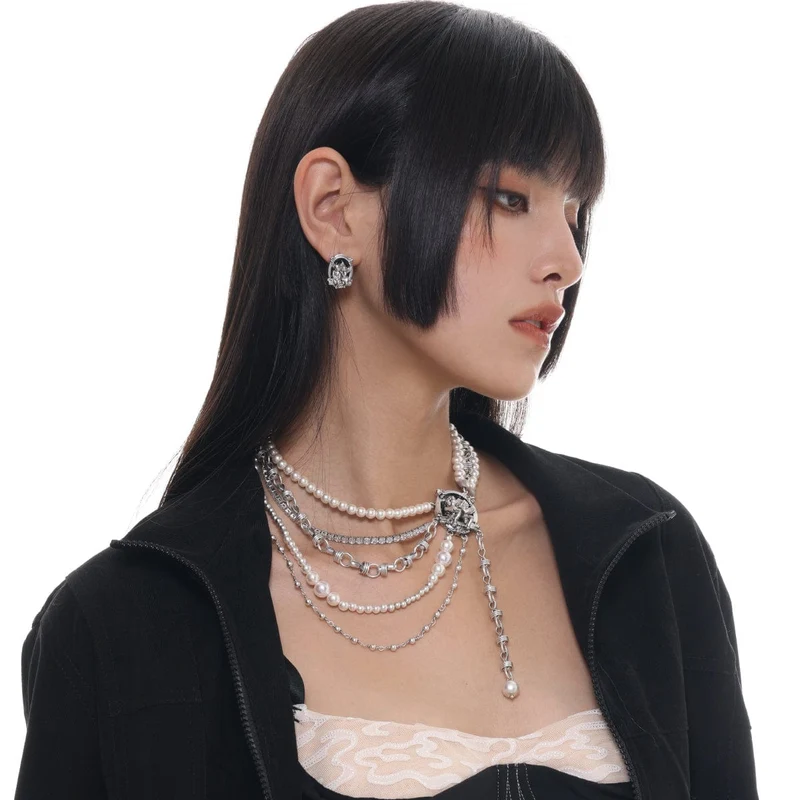 Mehrschichtige Punk-Angel-Halskette für Damen