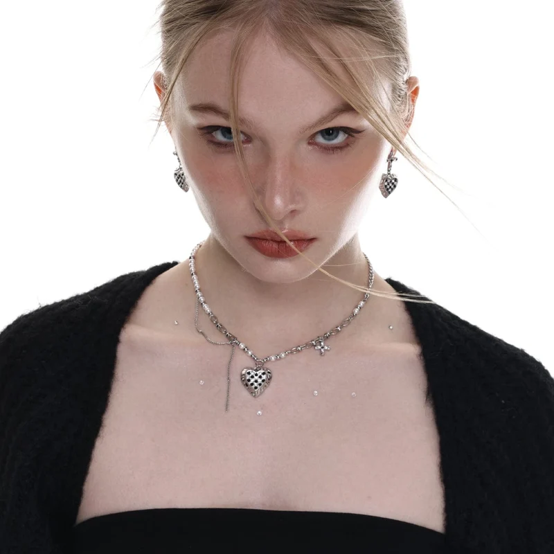 Punk-Kreuz-Herz-Ohrringe für Damen