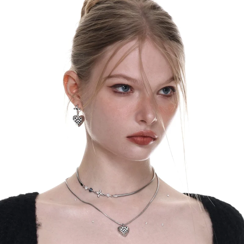 Punk-Kreuz-Herz-Ohrringe für Damen