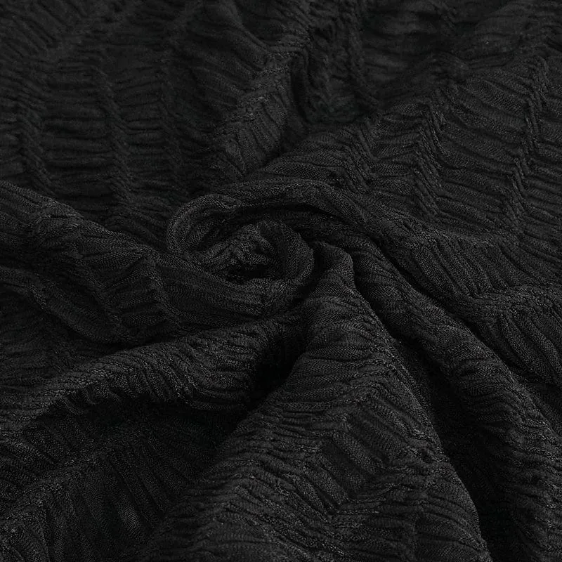 Damenjacke mit Punk-Ausschnitt und gerüschter Kette