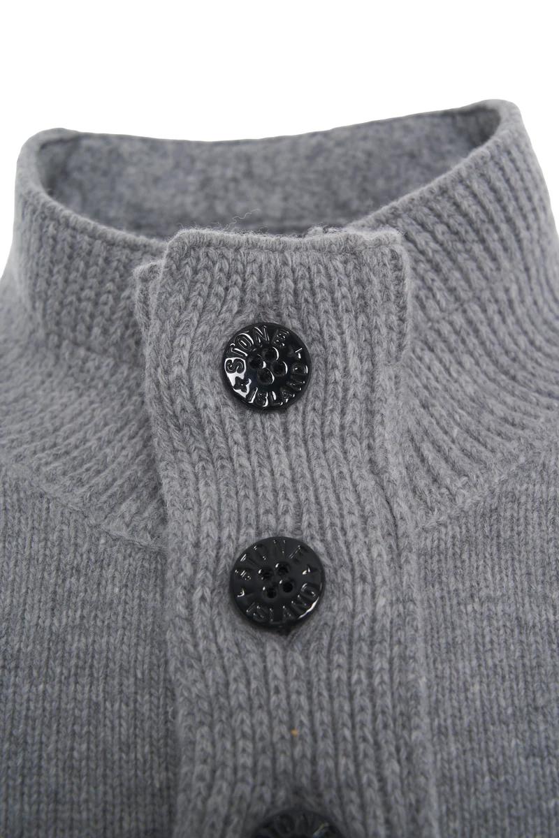 Maglione con collo alto