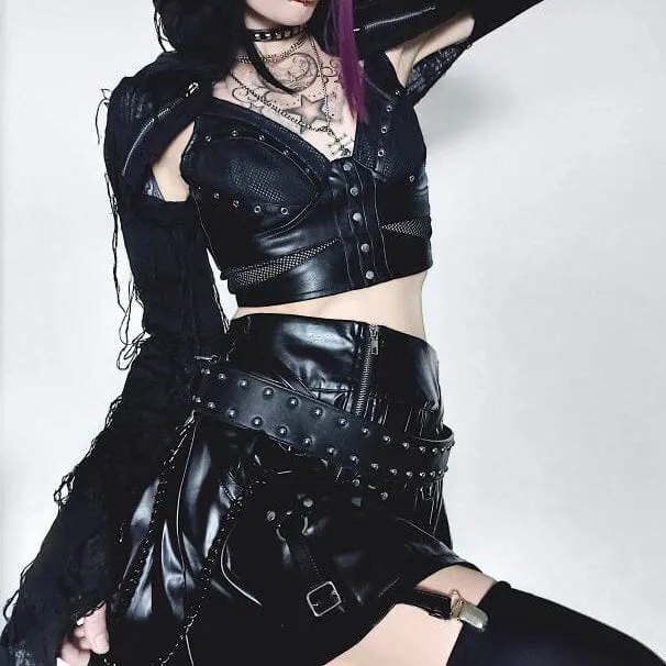 Faltenrock aus Punk-Kunstleder für Damen