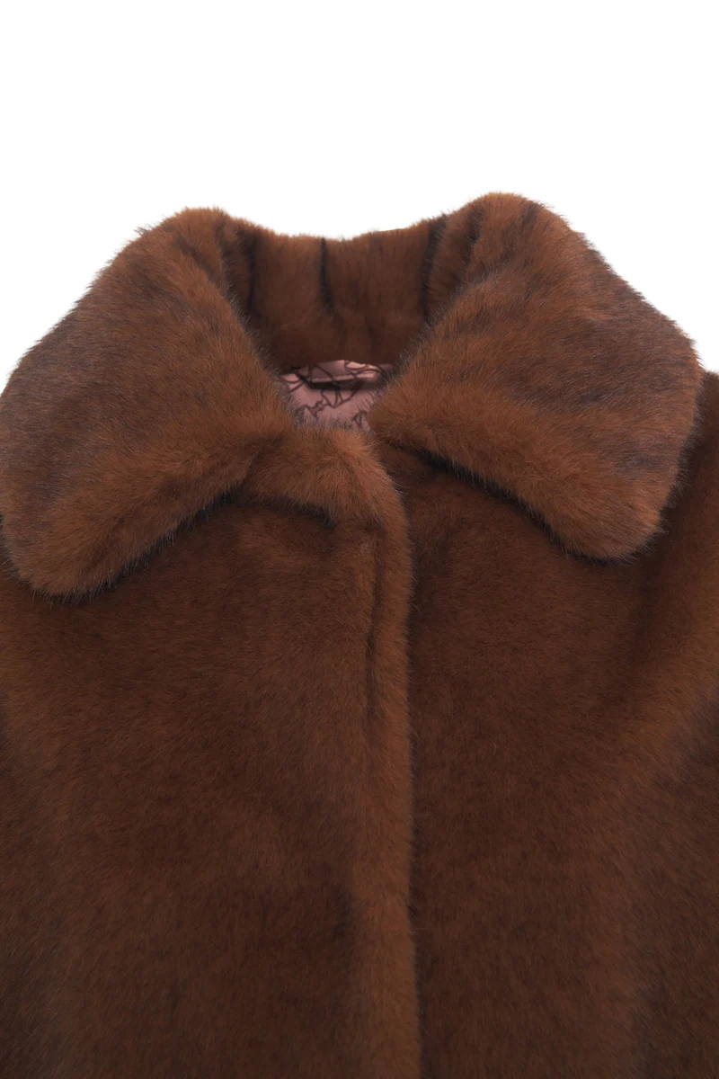 Cappotto in pelliccia sintetica