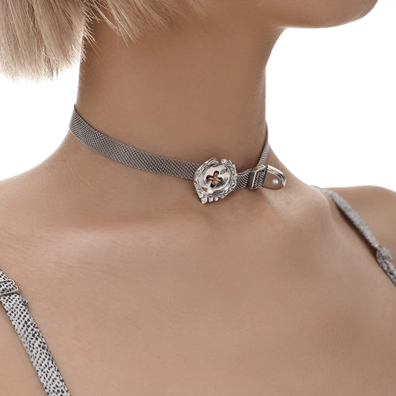 Damen-Halskette mit Grunge-Schnalle und Schlangenkette
