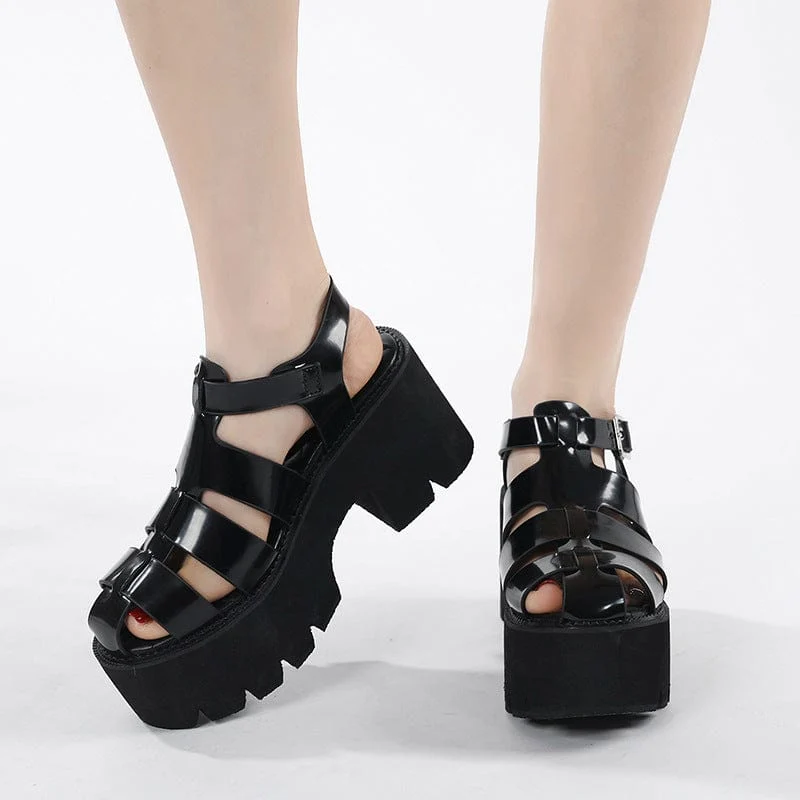 Punk-Plateausandalen aus Lackleder mit Schnalle für Damen