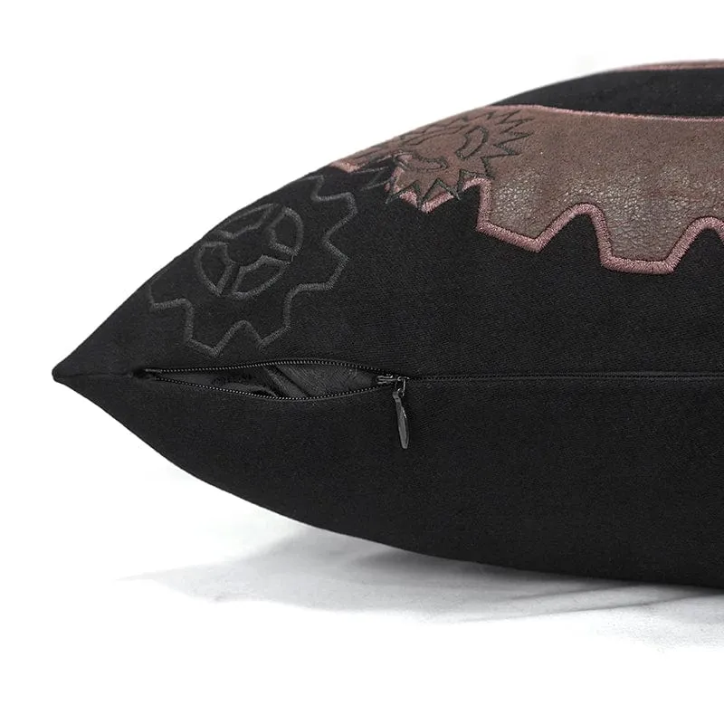 Gothic Gear bestickter Kissenbezug mit Innenkissen