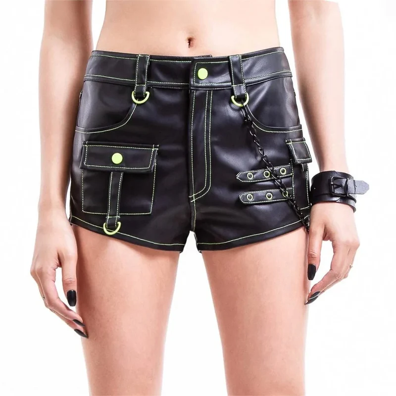 Damen-Punk-Ledershorts mit mehreren Taschen