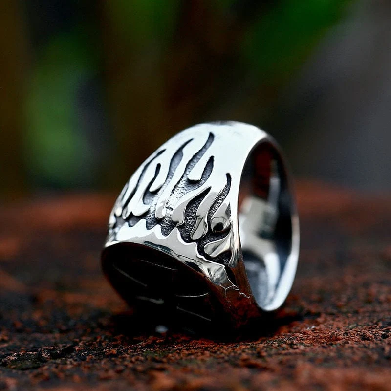 Herren Punk Cross Flame Ring