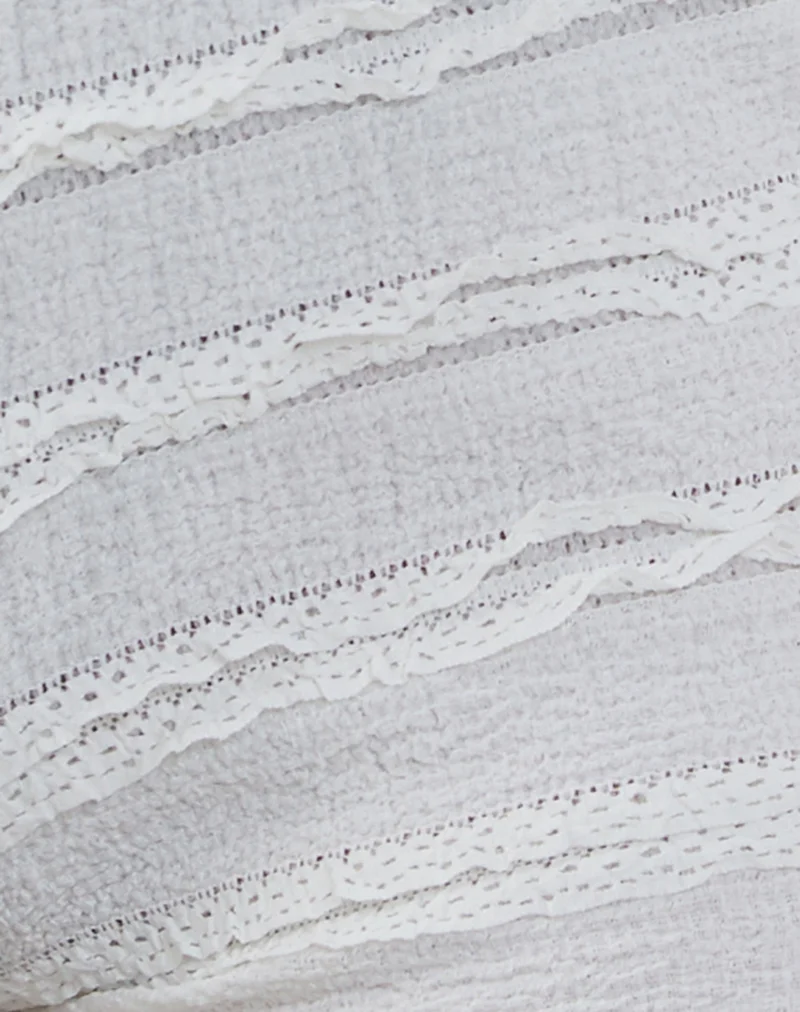Ena Frilly Bloomer Micro Shorts in Elfenbein