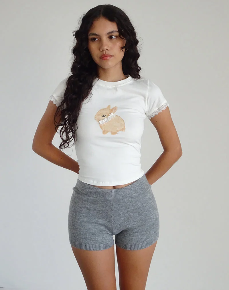 Izzy Baby Tee in Off White mit Kaninchenaufdruck
