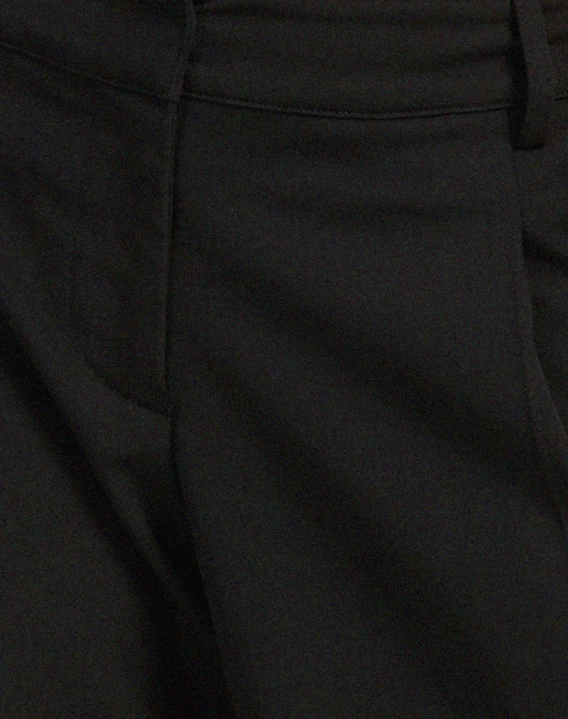 Hondra Hose mit weitem Bein in Schwarz