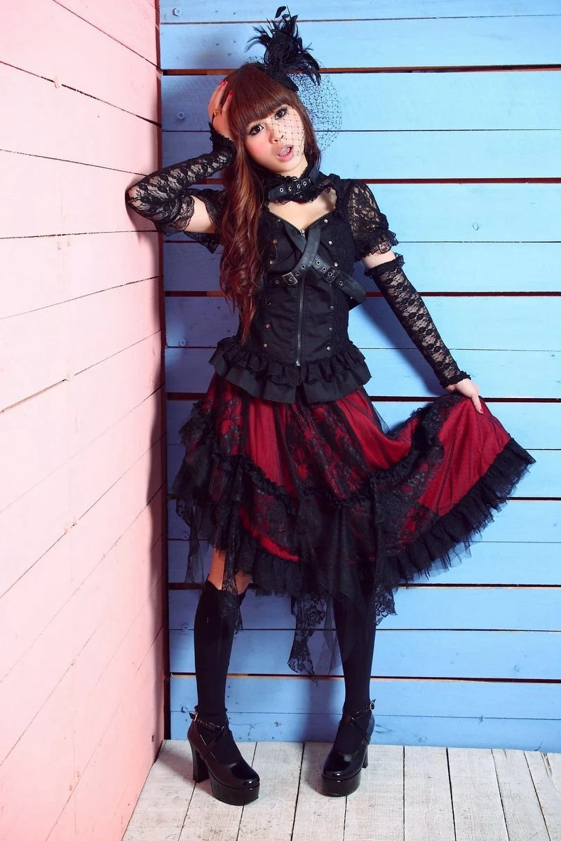 Damen-Steampunk-Rock mit unregelmäßiger Spitze und Splice
