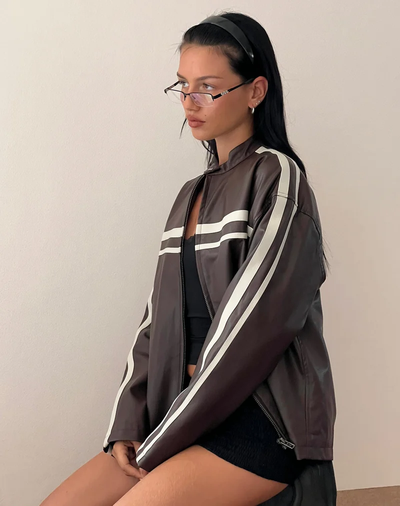Colton Jacke in PU-Schokolade mit elfenbeinfarbenen Streifen