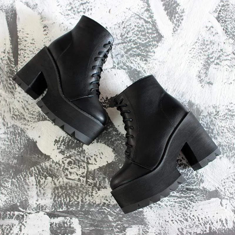 Gothic-Punk-Schnürstiefel mit Plateau für Damen