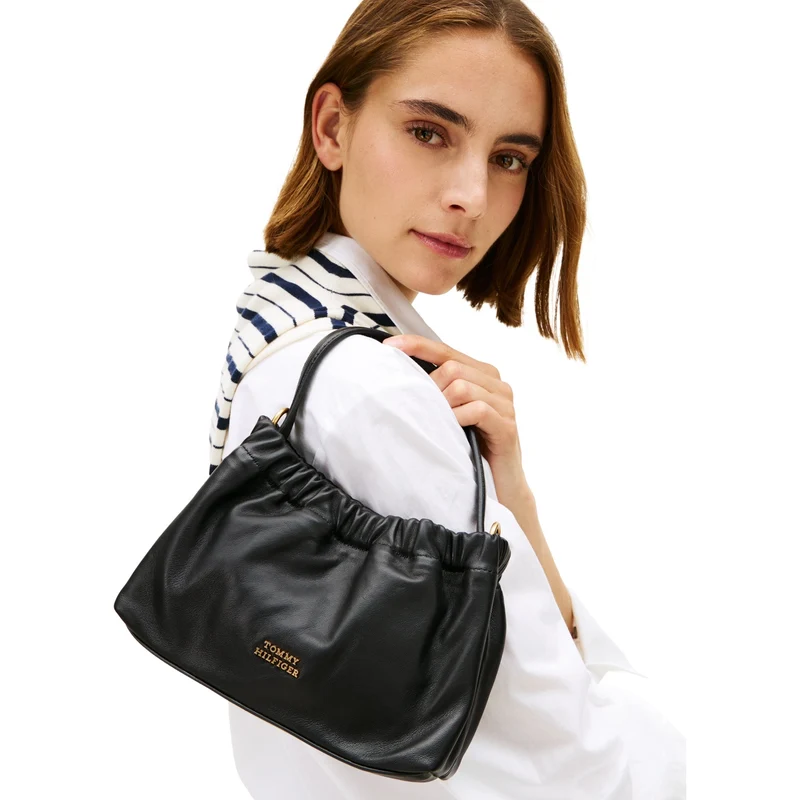 Tommy Hilfiger Soft Leather - Bolso bandolera 22 cm (black)