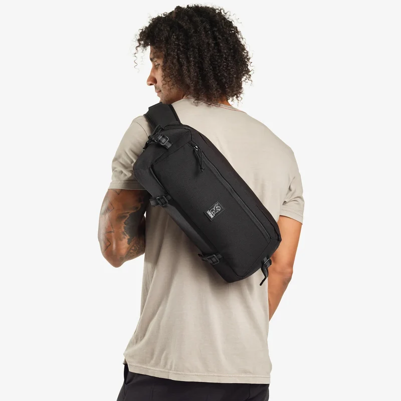 Chrome Kadet Nylon 9 - Bolso bandolera 43 cm (black)