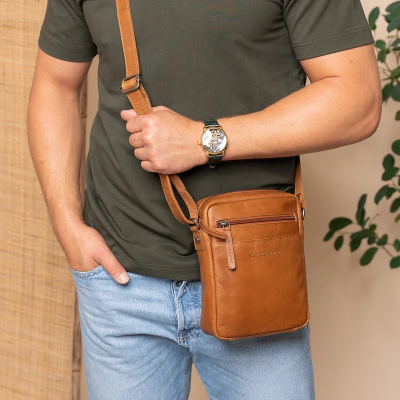 The Chesterfield Brand Laveno - Bolso bandolera 22 cm (cognac)