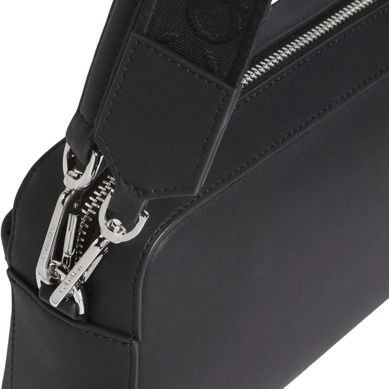 Calvin Klein Must Double Straps Camera - Bolso de hombro (negro)